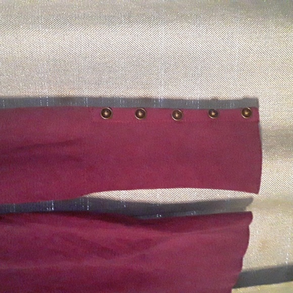 LOFT Raspberry V-Neck Sweater - Picture 4 of 6